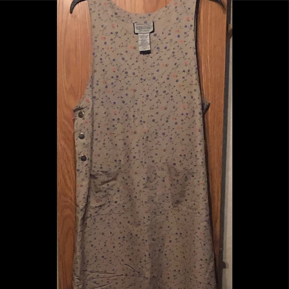 Women’s dress